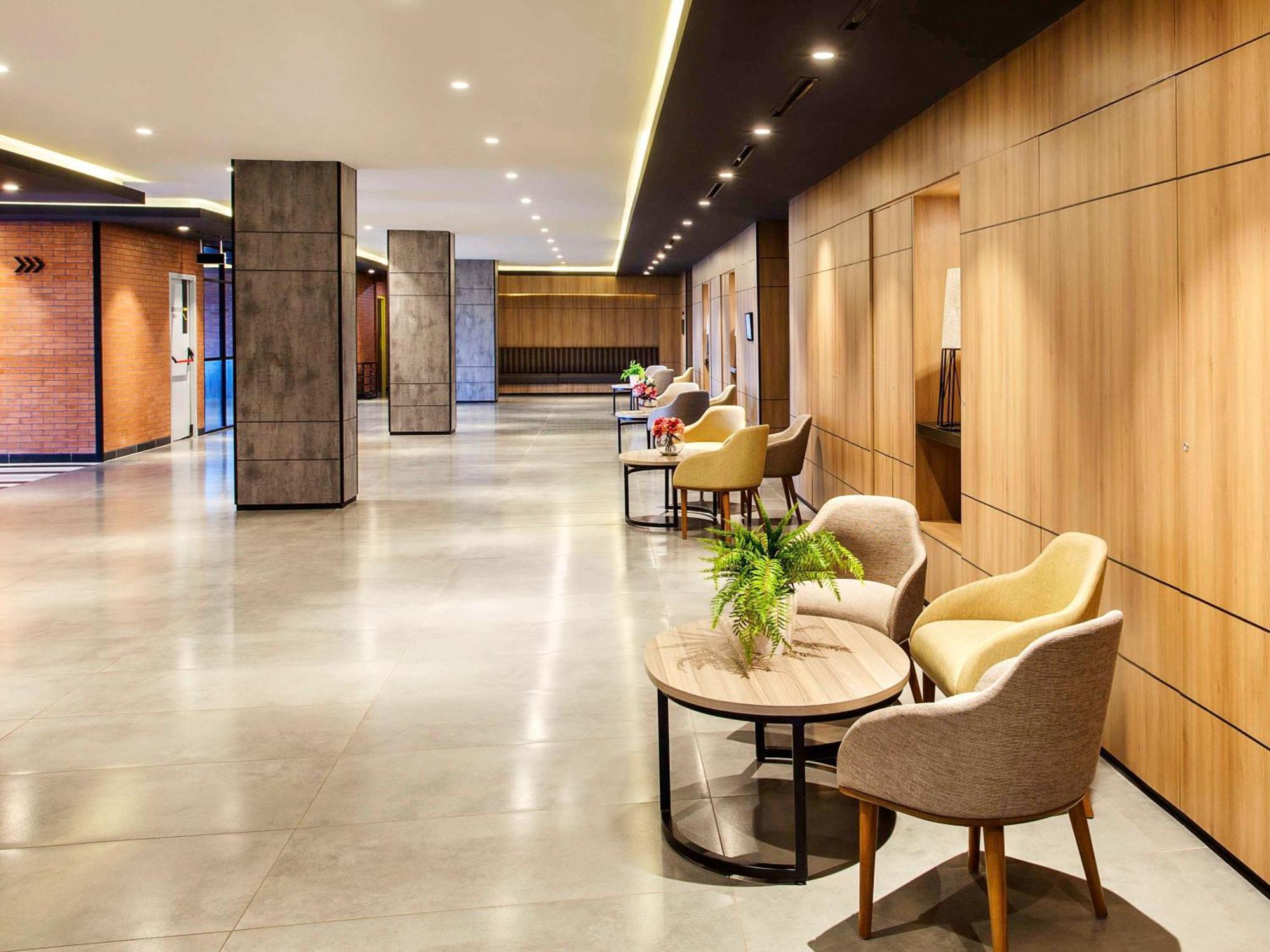 Hotel Ibis Styles Bekasi Jatibening Zewnętrze zdjęcie